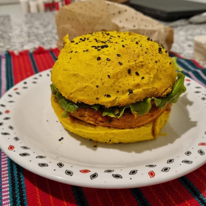 photo of Flower Burger Spicy cecio shared by @mariascacchetti on  27 Jan 2022 - review