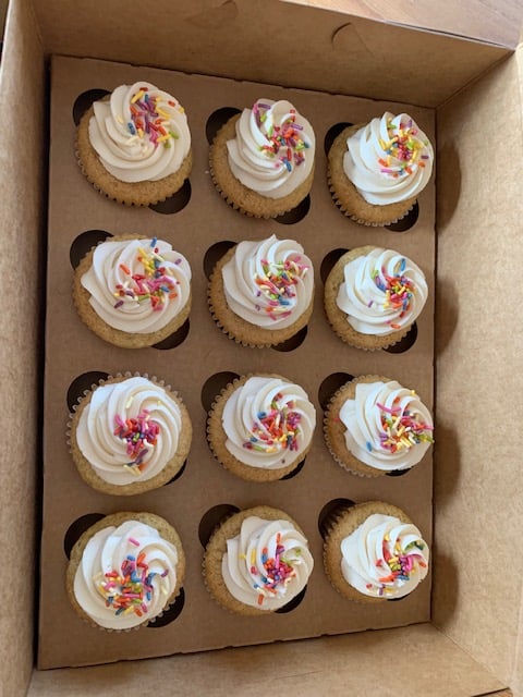 photo of Rainbow Bakery Vanilla Cupcake shared by @jeremytheape on  27 Mar 2022 - review