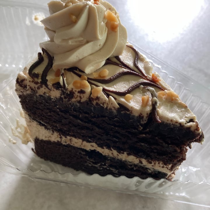 photo of Joyfully Baked Chocolate Peanut Butter Cake shared by @sammaybury on  24 Aug 2021 - review