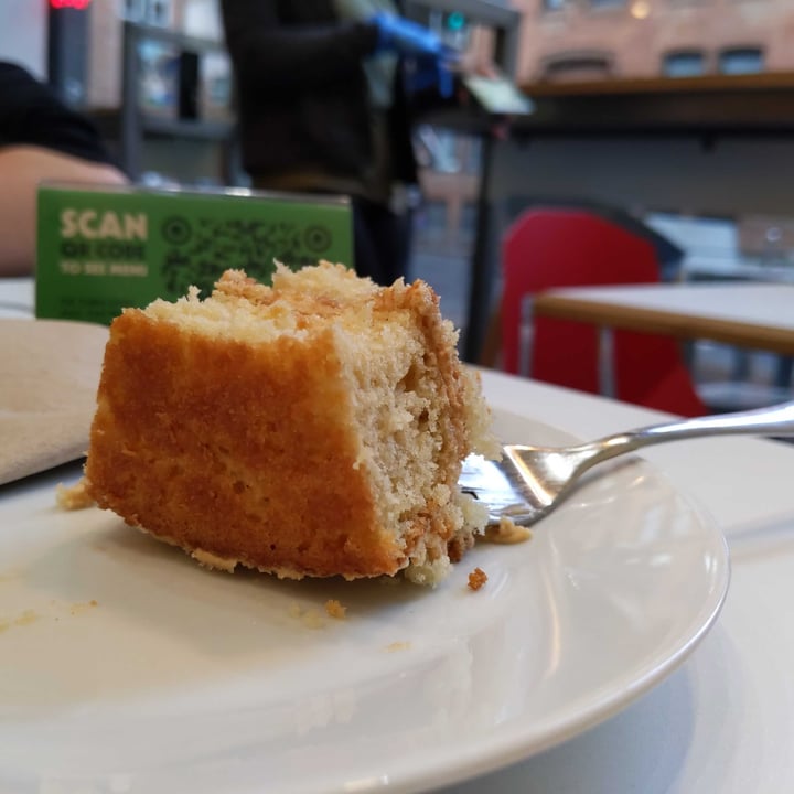 photo of Picnic Biscoff Lotus Cake shared by @katchan on  10 Oct 2021 - review