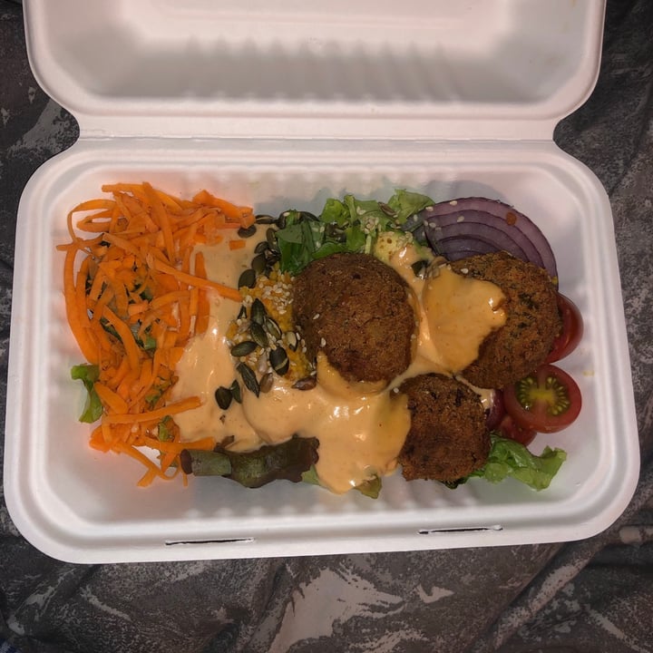 photo of Lexi's Healthy Eatery Falafel Bowl shared by @vexedsnowflake on  22 Apr 2021 - review