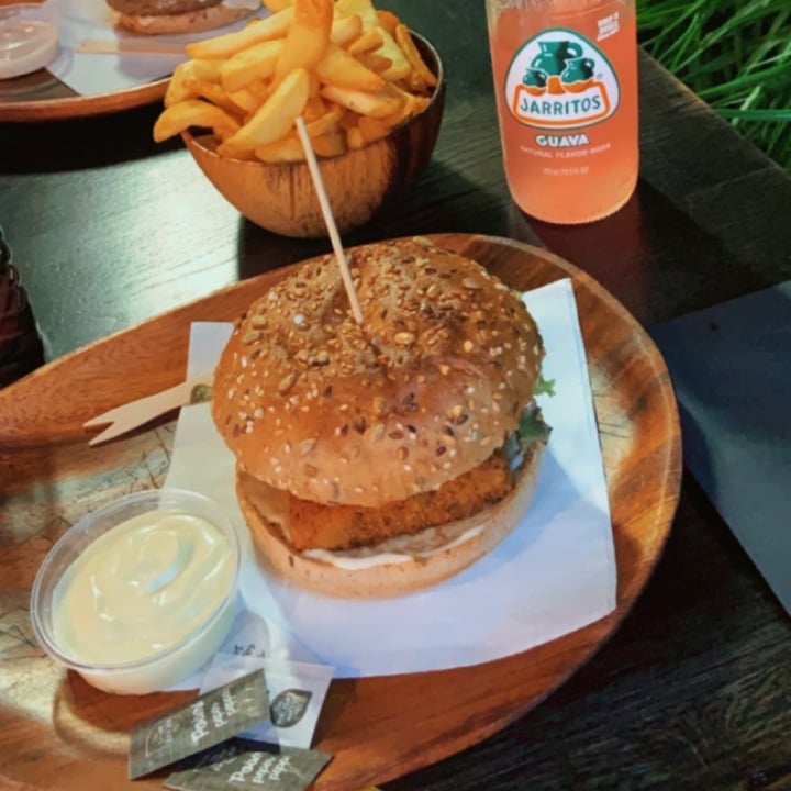 photo of Paul's Boutique Hazelnut Burger shared by @helenamarlen on  11 Aug 2020 - review