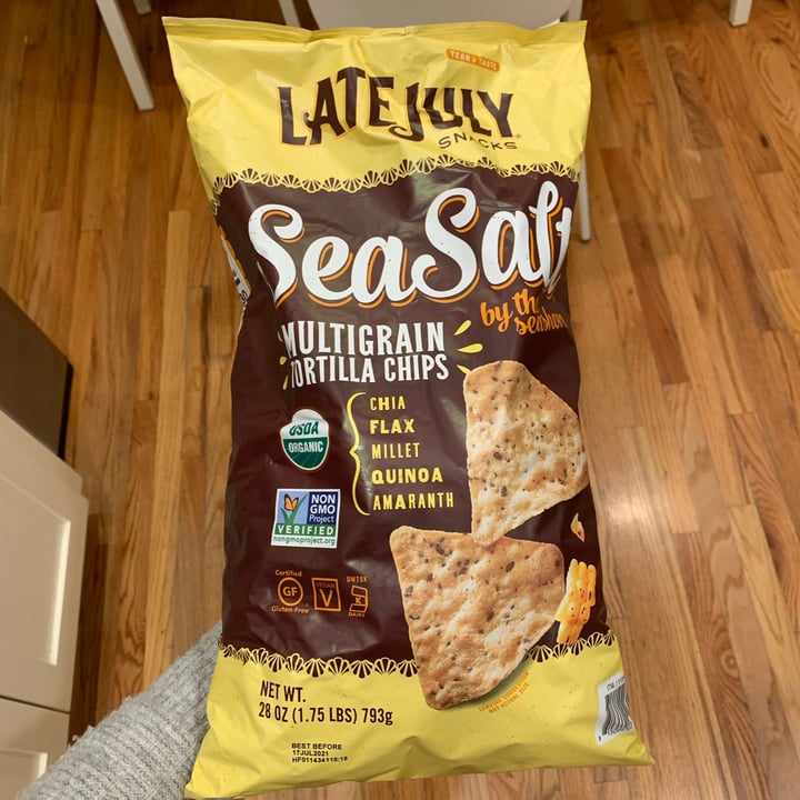 photo of Late July Snacks Sea Salt by the seashore Multigrain Tortilla Chips shared by @newlyvegan on  15 Mar 2021 - review