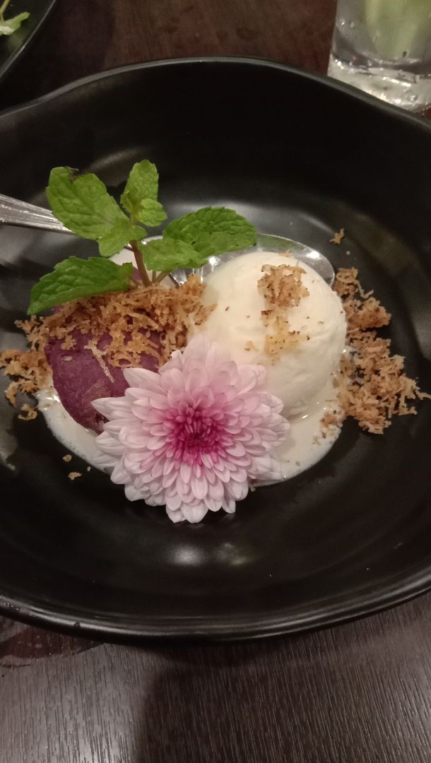 review photo of Dancing Fish Sweet Potato Dessert shared by @mathini on 11 Aug 2019 - review