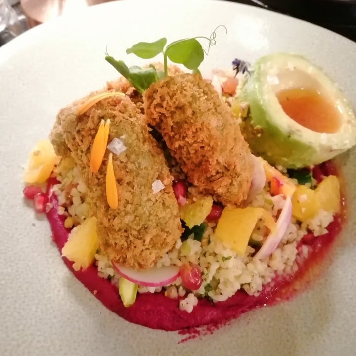 review photo of Proud Mary Falafel & Tabbouleh Salad shared by @jabseatsvegan on 12 Aug 2022 - review