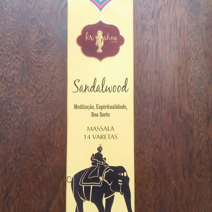 review photo of shakuntala agarbathi company Sandalwood incenso shared by @tamiscarneiro on 01 Dec 2022 - review