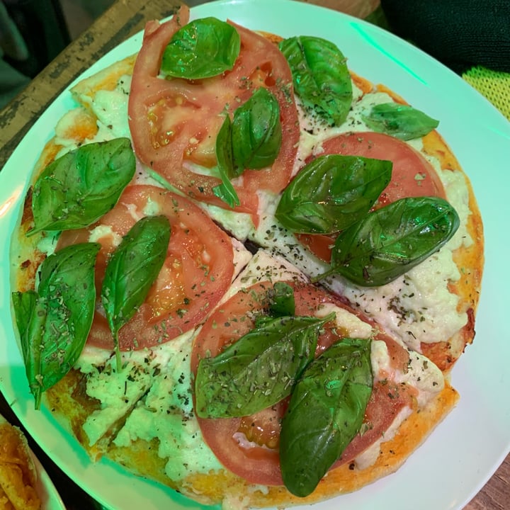 photo of Liberación Cocina Vegana Pizza individual shared by @onomatias on  16 Aug 2022 - review