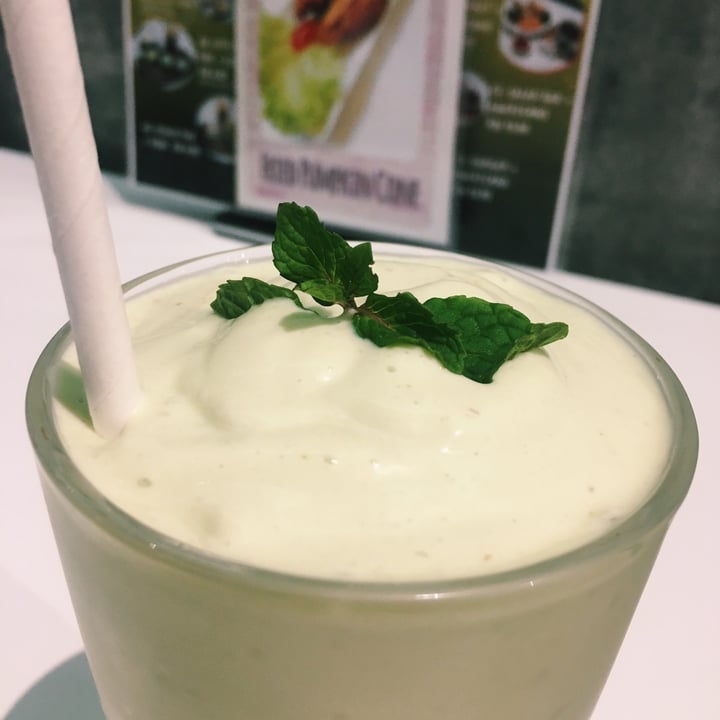 photo of Minf Houze Vegan Cafe Avocado Milkshake shared by @scynsa on  23 Dec 2020 - review