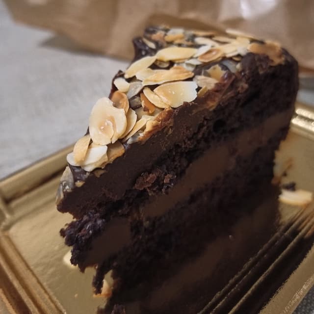 Foto del piatto “Tarta De Chocolate Y Almendra”