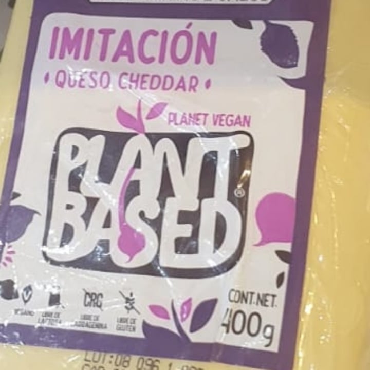 photo of Planet Vegan Plant Based Imitación Queso Cheddar shared by @yessimayorga1 on  26 Jun 2022 - review