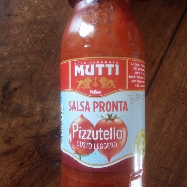 photo of Mutti Salsa pronta Pizzutello shared by @silviagianotti on  03 Apr 2022 - review