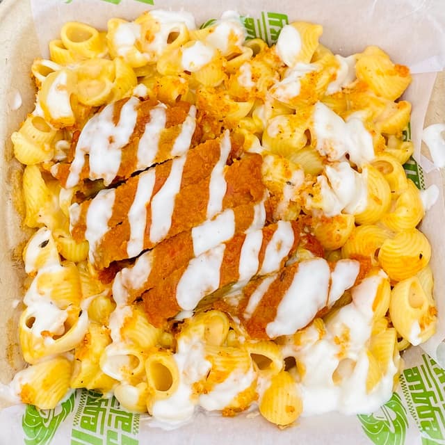 Photo of the dish “Buffalo Chik’n & Blue Cheese Mac & Cheese”