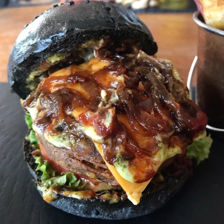 photo of Scheckter's RAW Gourmet Raw burger shared by @capetownvegan on  11 Aug 2020 - review
