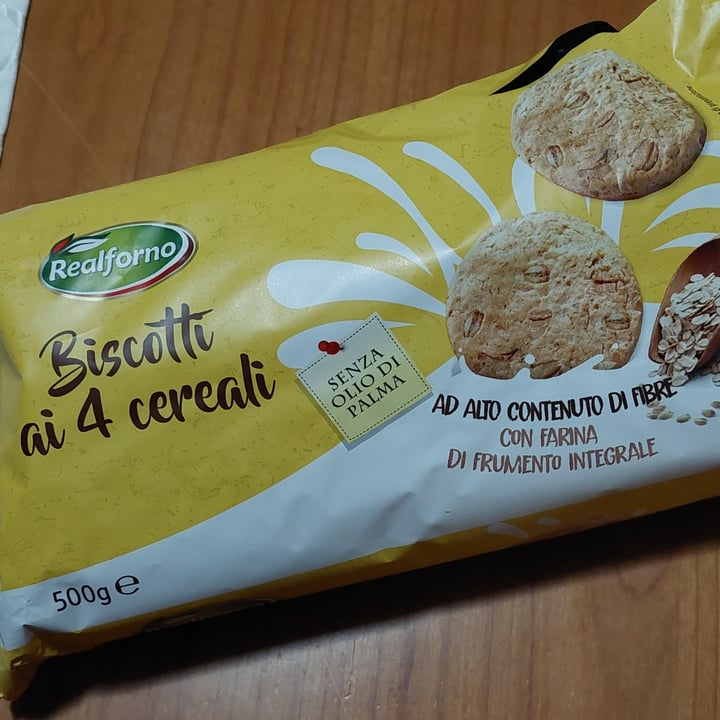 photo of Realforno Biscotti Ai Quattro Cereali shared by @artuino on  01 Nov 2022 - review