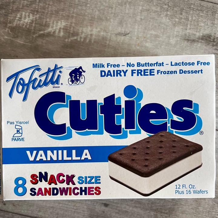 photo of Tofutti Vanilla Cuties shared by @anitalmp on  13 Jan 2023 - review
