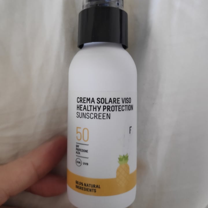 photo of Freshly Cosmetics Crema solar facial shared by @lery on  02 Nov 2022 - review