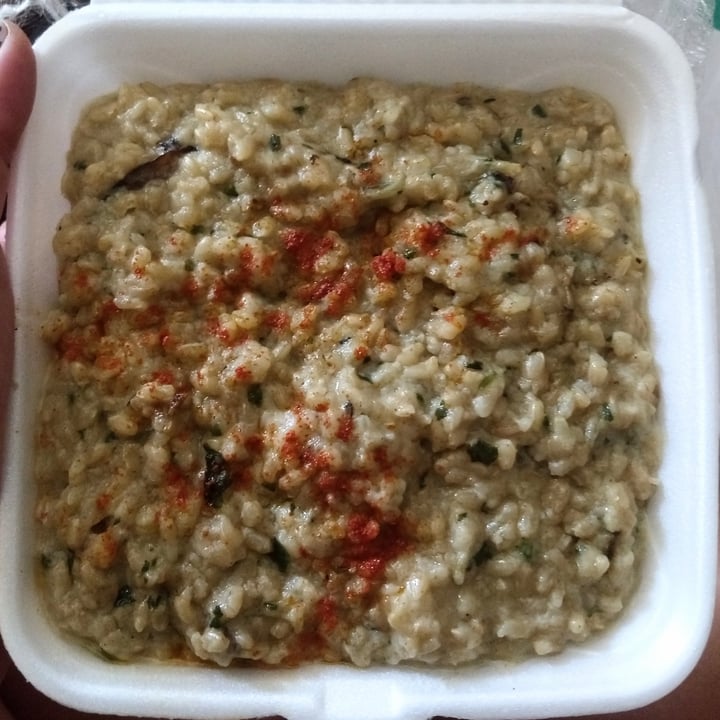 photo of Loving Hut Risotto de hongos shared by @kndyd on  22 Feb 2021 - review