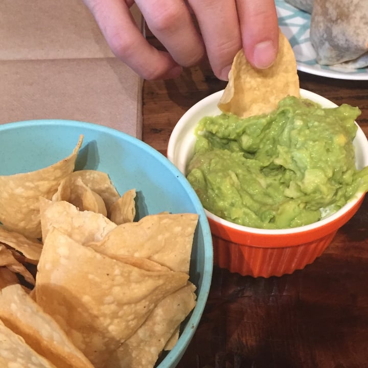 review photo of Sugar Taco Chips and Guacamole shared by @carolynsanity on 31 Aug 2021 - review
