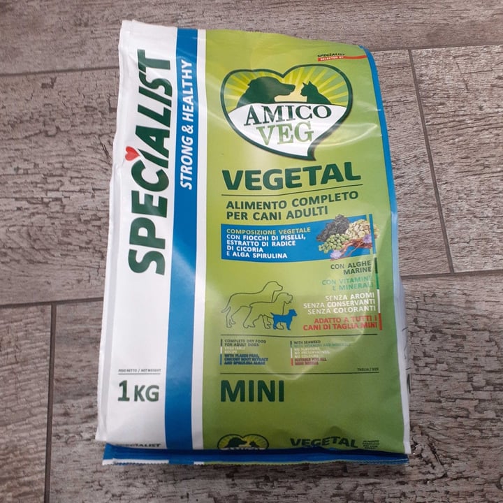 photo of Amicoveg Crocchette Vegatali Mini Vitality Grain Free shared by @rosselladuca on  13 Dec 2021 - review