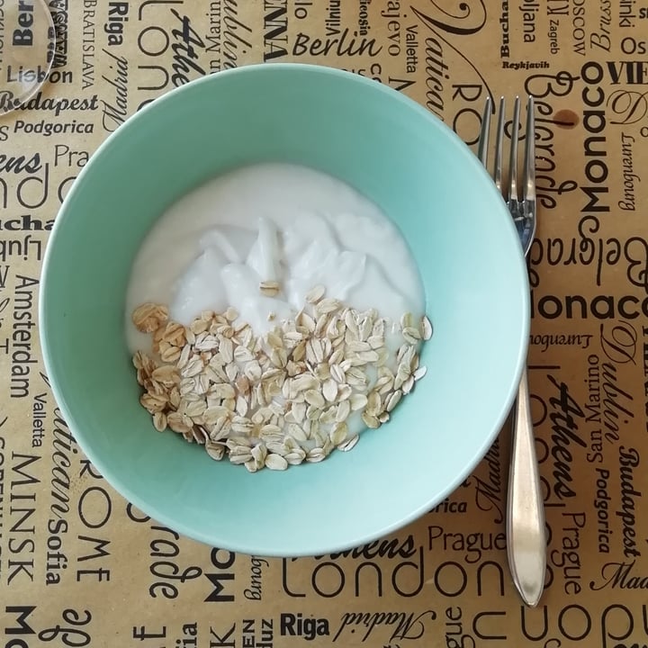 photo of BioToBe Cernusco Yoghurt cocco e cereali shared by @miocillo0 on  12 Sep 2022 - review
