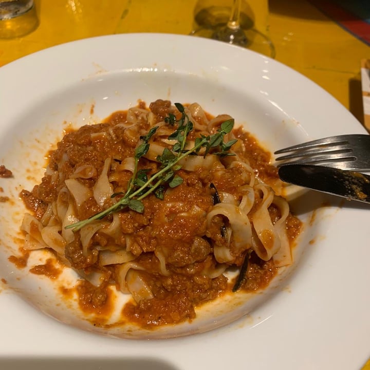 review photo of Pizza Fabbrica Pasta Primavera Ala Mani shared by @alexandramichelle on 03 Jan 2021 - review