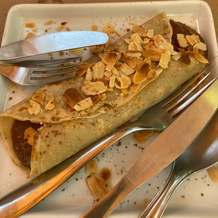 review photo of Casa RAW Panqueca de doce de leite shared by @evamendez on 13 Nov 2022 - review