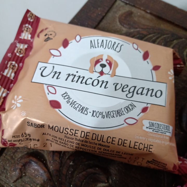 photo of Un Rincón Vegano Alfajor sabor Mousse de Dulce de Leche shared by @daniconstelacion on  03 Oct 2021 - review
