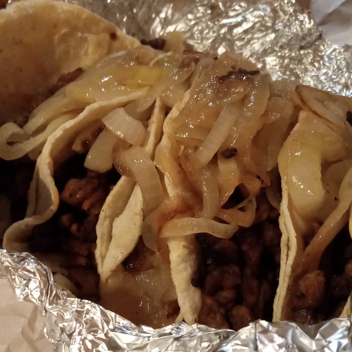 review photo of Vegan Eats Tacos de bistec shared by @tete2107 on 14 Oct 2020 - review