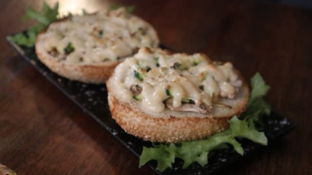 Foto do prato “Classic Bagel pizza”