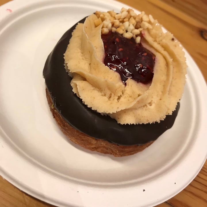 photo of Chök The Chocolate Kitchen Donut shared by @katherinerawl on  12 Aug 2020 - review