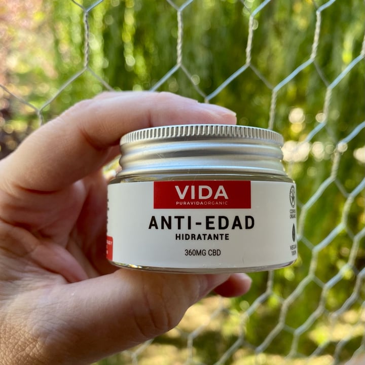 review photo of Pure Vida organic Crema hidratante antiedad con CBD shared by @belendharmakat on 15 Oct 2022 - review