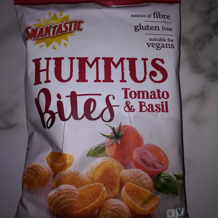 photo of Snaktastic Hummus Bites Tomato & Basil shared by @soniabbb on  04 Dec 2022 - review