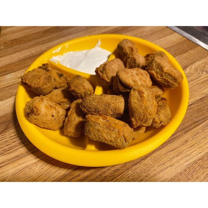 photo of MorningStar Farms Veggitizers Veggie Pepperoni Pizza Bites shared by @amsvfrazier90 on  17 May 2021 - review