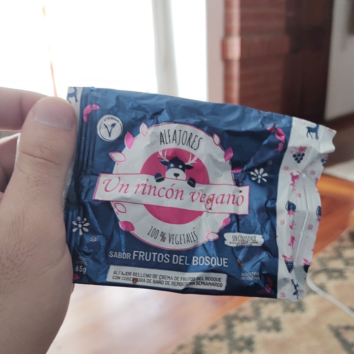 review photo of Un Rincón Vegano Alfajor de Frutos del Bosque shared by @raulodtd on 04 Dec 2020 - review