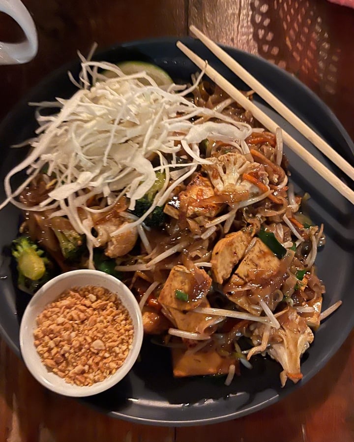 photo of PAI Vegan Pad Thai shared by @alwayseatingvegan on  15 Mar 2022 - review
