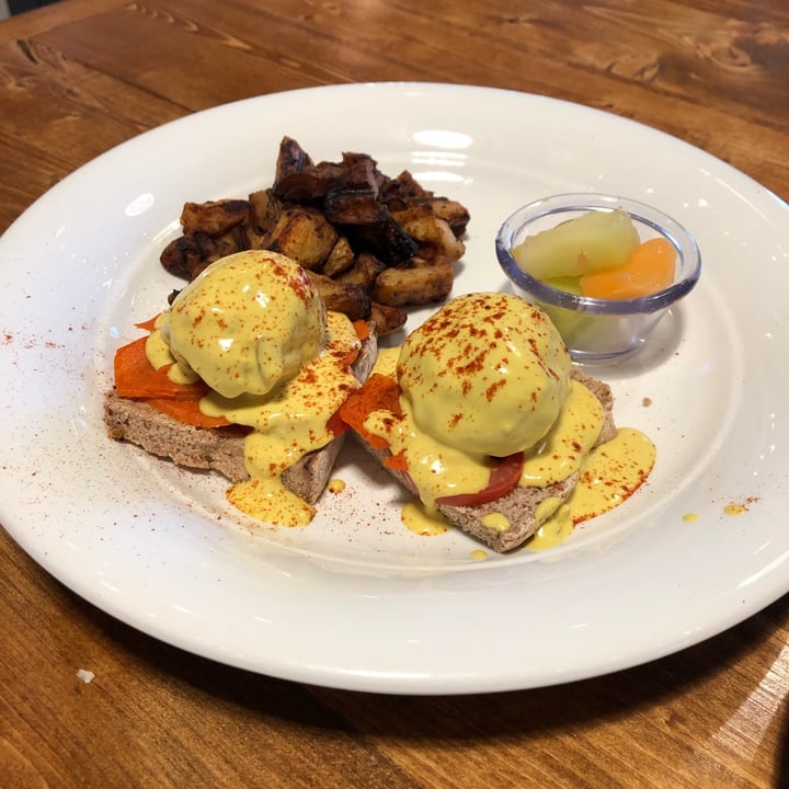 review photo of Shatterbox Coffee Company Vegan Benny shared by @appleblueberryc on 16 Oct 2021 - review