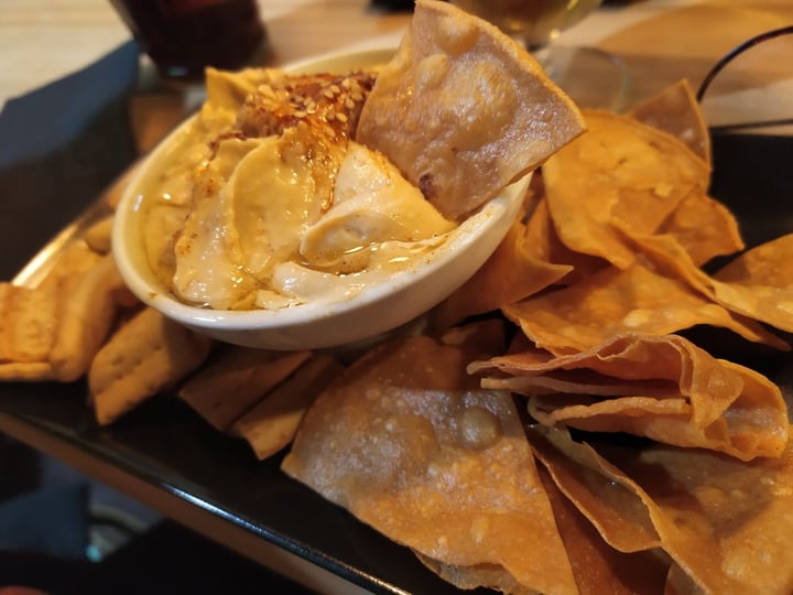 review photo of Frida Street Food Nachos/Topotos Con Hummus shared by @alucinapepinillos on 25 Nov 2019 - review