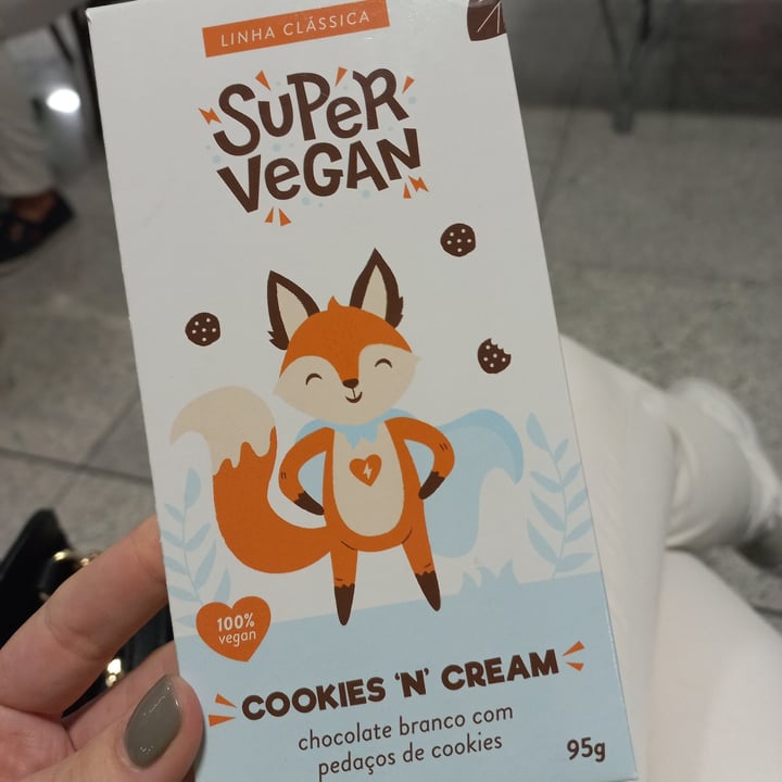 photo of Super Vegan Chocolate branco com Cookies shared by @dhiu on  09 Jul 2022 - review