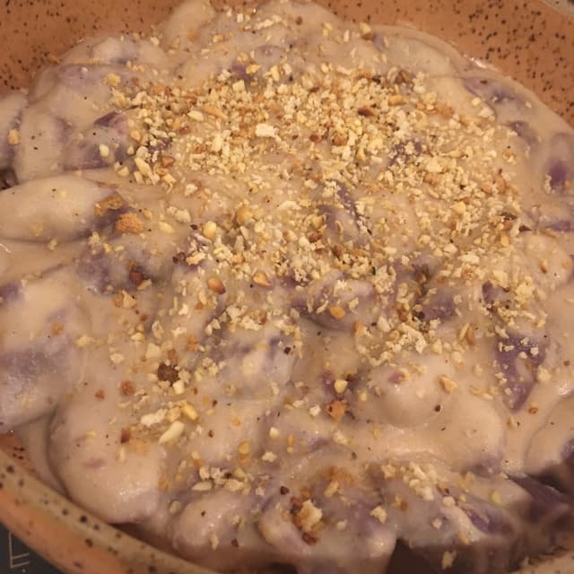 「Nhoque De Batata Doce Roxa」の料理の写真