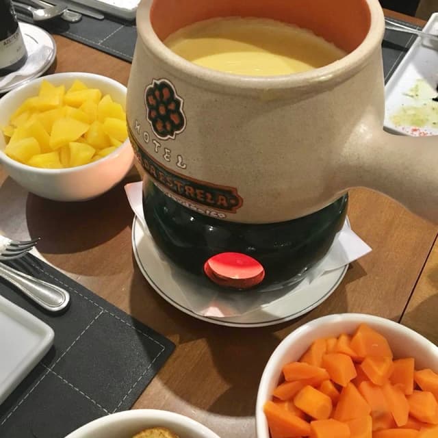 Photo of the dish “Fondue De Queijo Vegano”