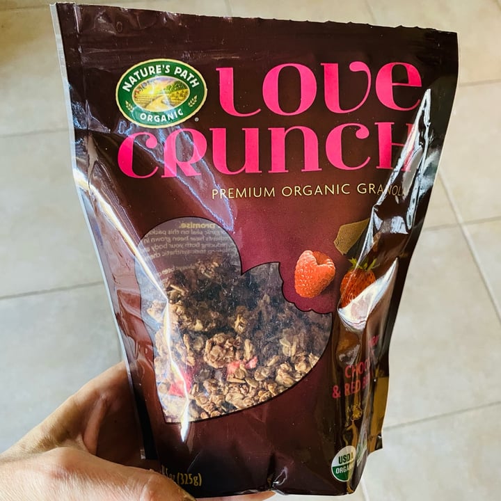 photo of Nature's Path Love Crunch dark chocolate and red berries shared by @beckyyy on  27 Apr 2022 - review