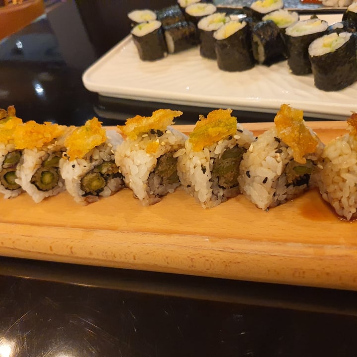 photo of Raion Sushi&Cocktail Special Roll Asparagi  Senza Philadelphia shared by @269vegan269 on  05 Nov 2022 - review