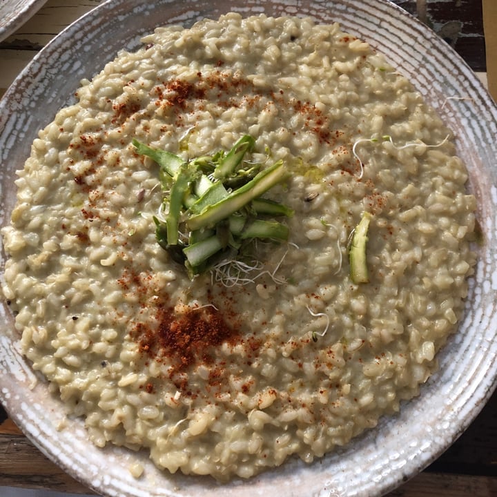 photo of L'Orto già Salsamentario - Vegan & raw food La primavera in tavola shared by @marti99 on  15 May 2022 - review