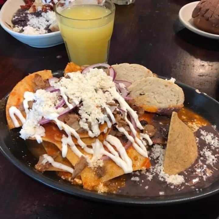 photo of Café Vegetal Chilaquiles Rojos shared by @fergievegan on  16 Feb 2022 - review