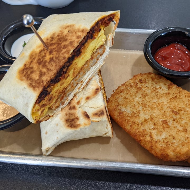 photo of 4th & State Vrunchwrap shared by @kristikrum on  06 Nov 2021 - review