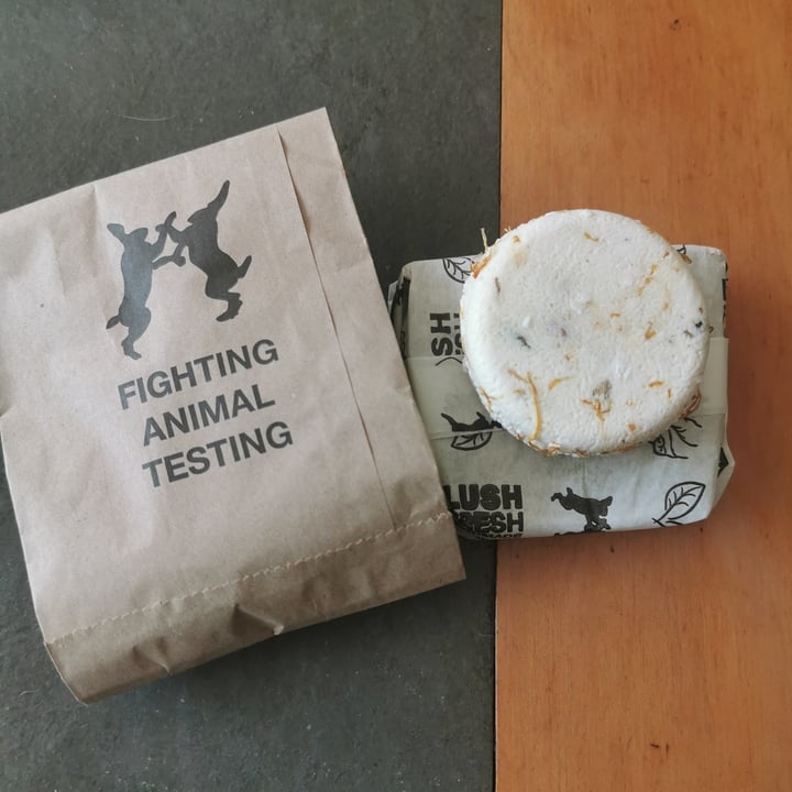 photo of LUSH Fresh Handmade Cosmetics Godiva Shampoo Bar shared by @gigisum on  14 Mar 2021 - review