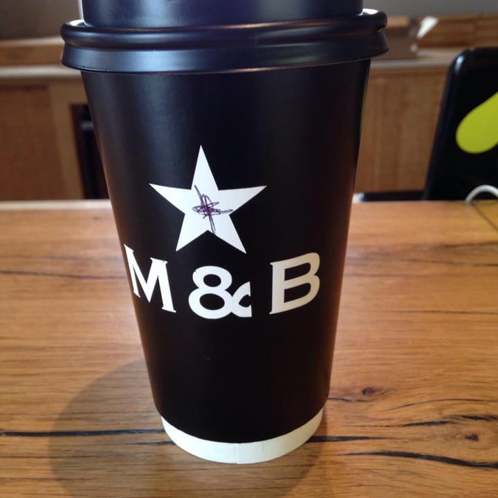 photo of Mugg & Bean Almond Milk Cappuccino shared by @jaeskaapool on  06 Nov 2020 - review