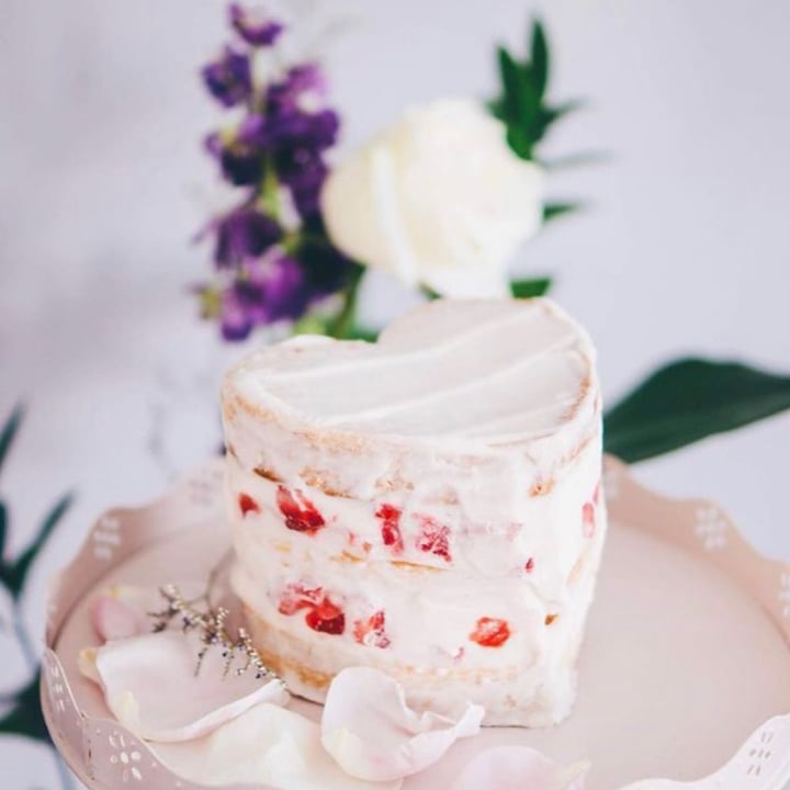 photo of Olivegan Strawberry Shortcake shared by @alexlepine on  18 Dec 2020 - review