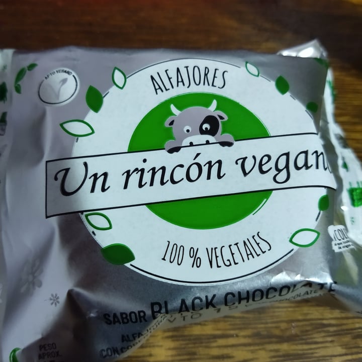 photo of Un Rincón Vegano Alfajor Black Chocolate shared by @gordipancho on  25 Sep 2022 - review