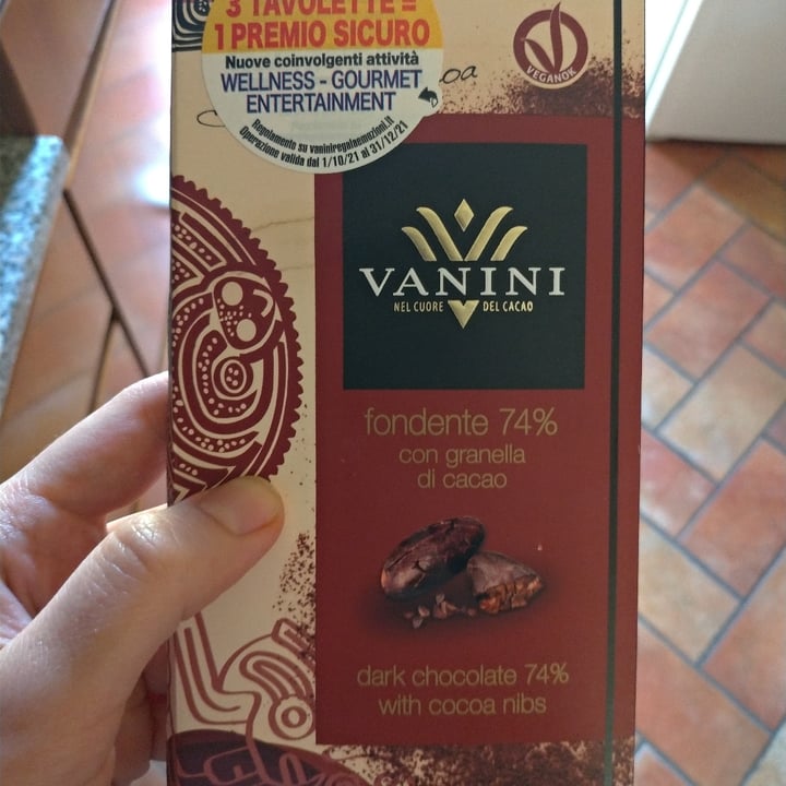 photo of Vanini Cioccolato fondente 74% con granella di cacao shared by @irene18 on  07 Apr 2022 - review